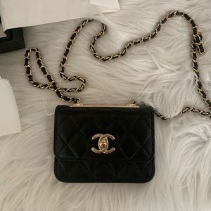 NWT CHANEL trendy mini 2021